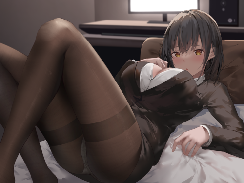 Konachan.com---327182-bed-black_hair-blush-breasts-brown_eyes-cleavage-computer-original-panties-pantyhose-short_hair-suit-suzuame_yatsumi-underwear.png